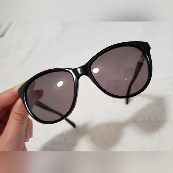 Balmain BL2100 Sunglasses with Case NWT Balmain | Accessories | Balmain Bl20 Black Sunglasses Gold  main image 2